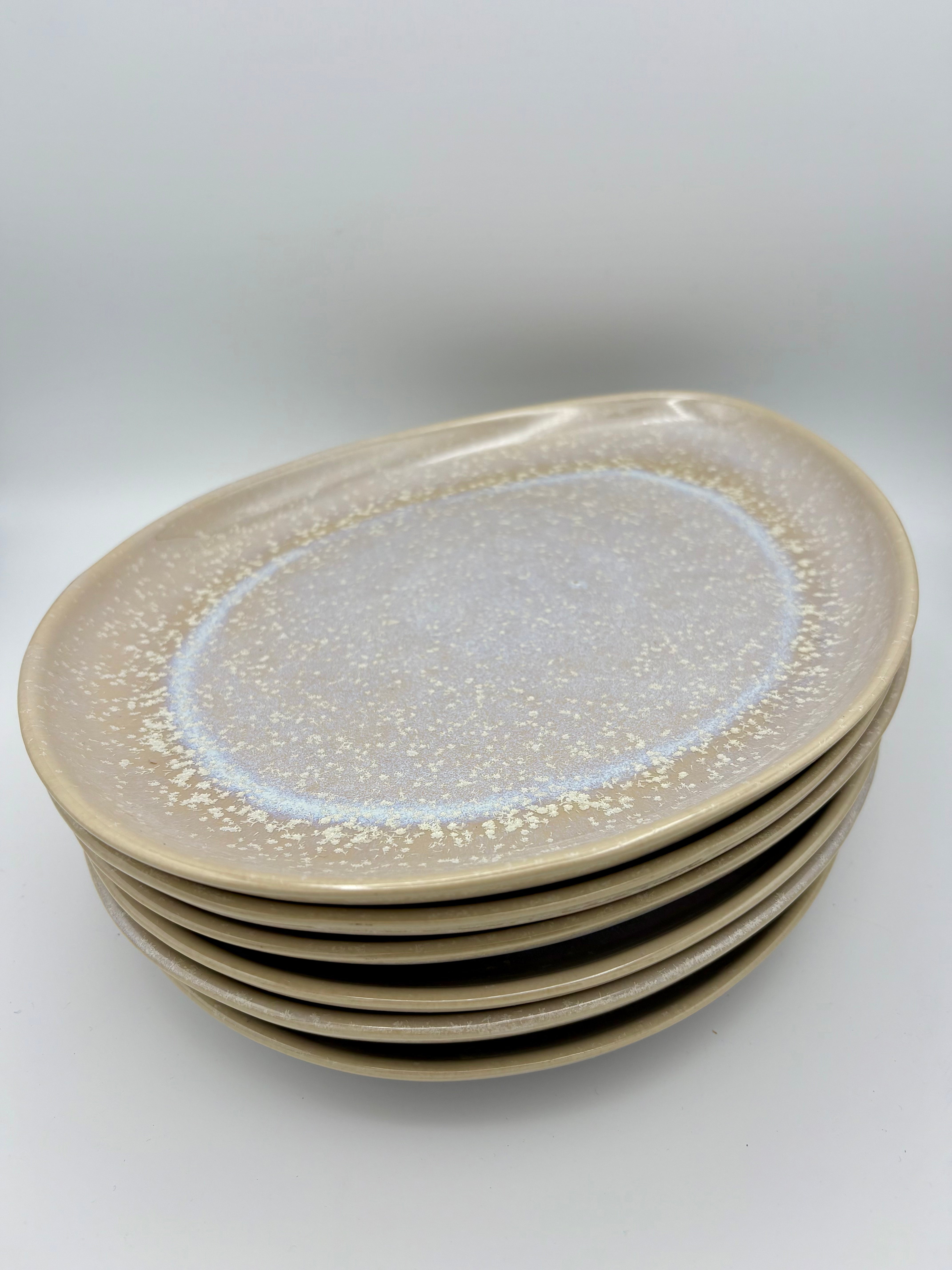 Max‘ ovaler Hauptspeisenteller